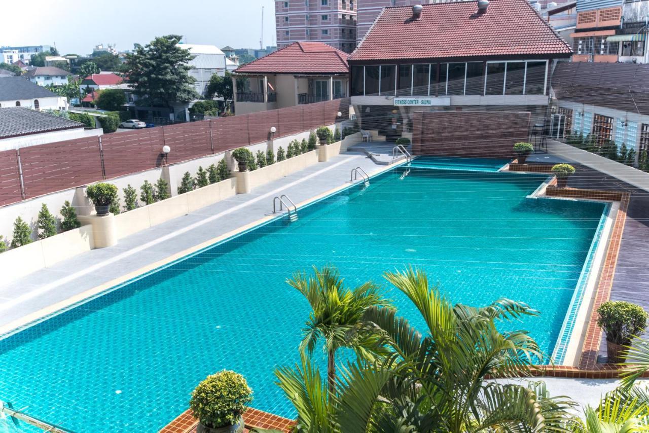 The Maruay Garden Hotel Bangkok Buitenkant foto